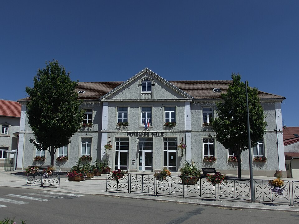 CHARQUEMONT — La Mairie (1)