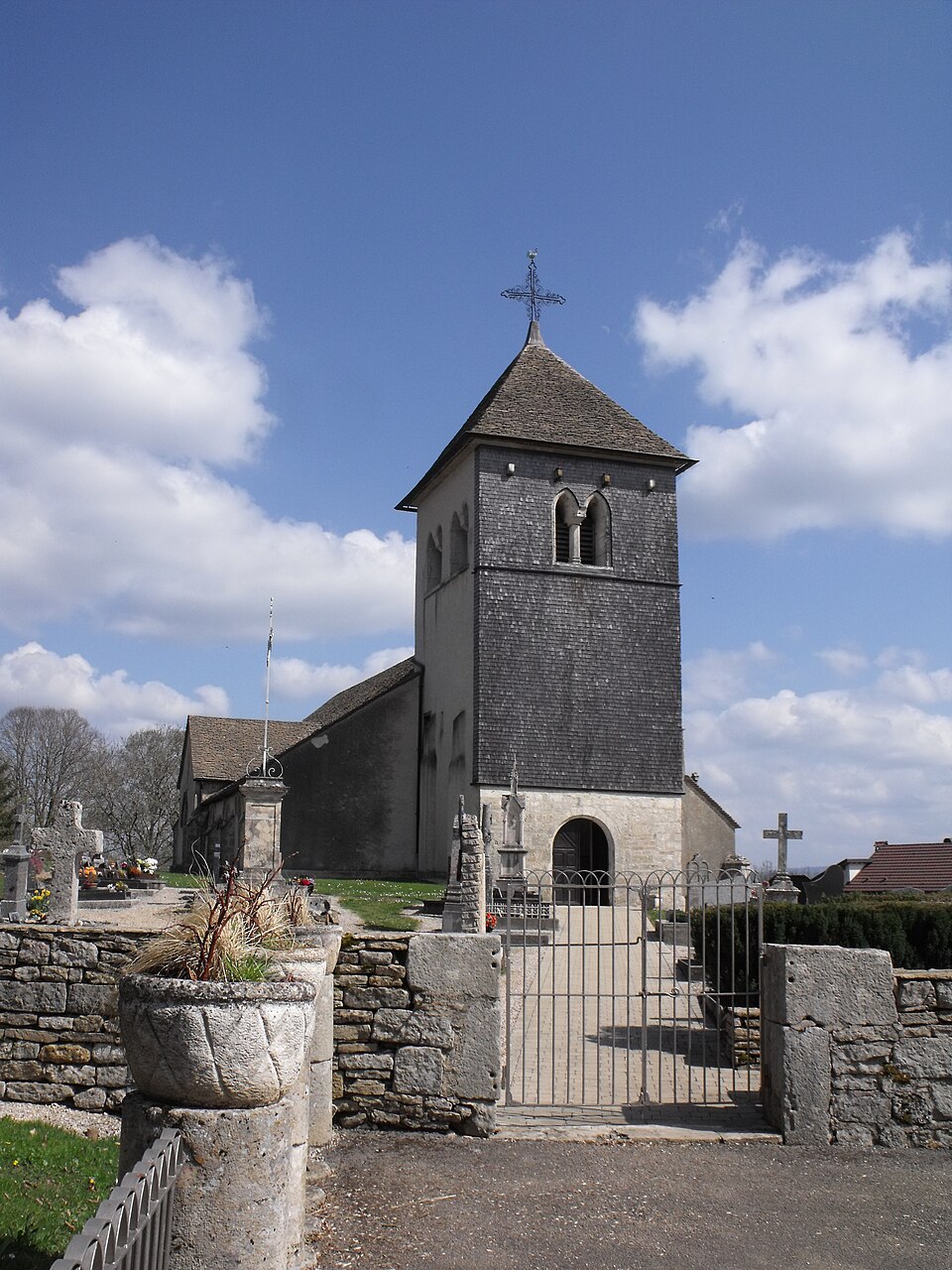 Église Saint — Léger de Chaux — lès — Châtillon 01