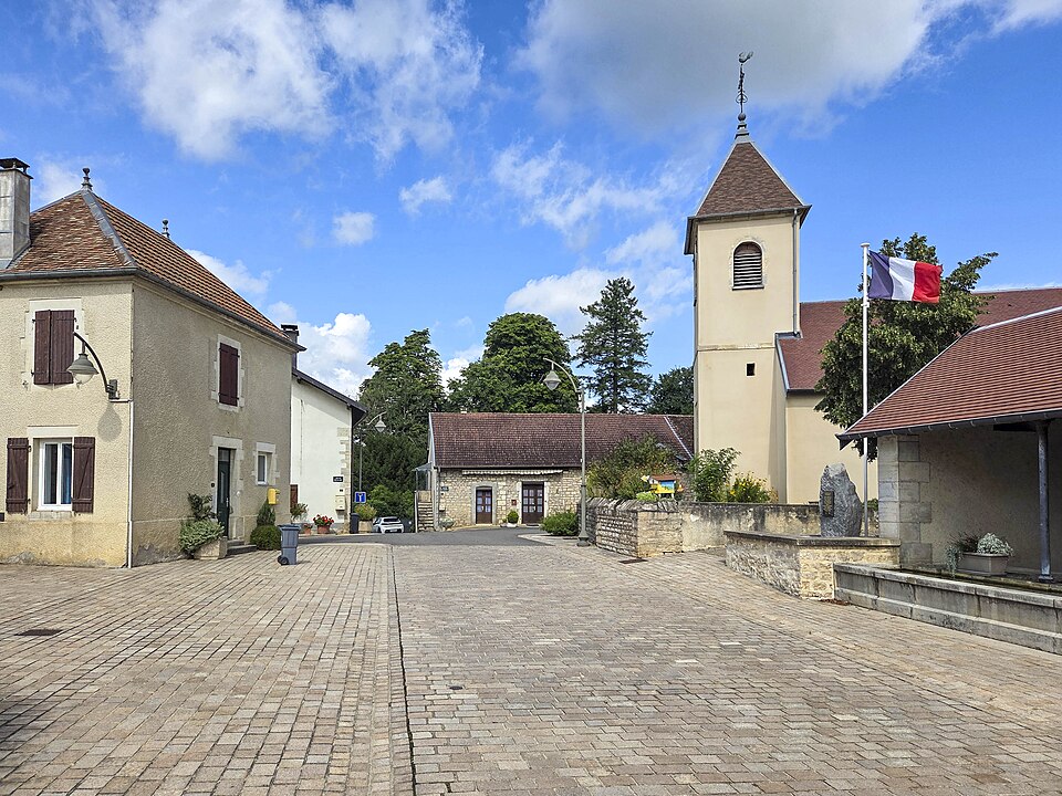 Chevroz, le centre du village (2)