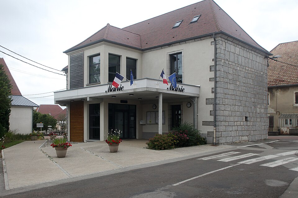Épenoy, mairie — img 44301
