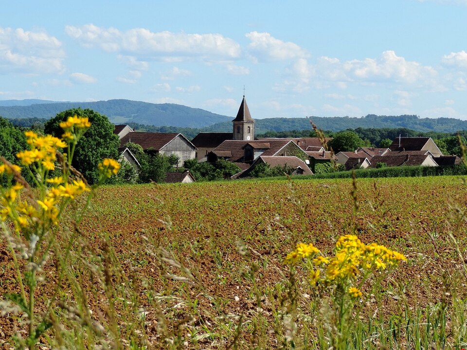 Vue lointaine du village