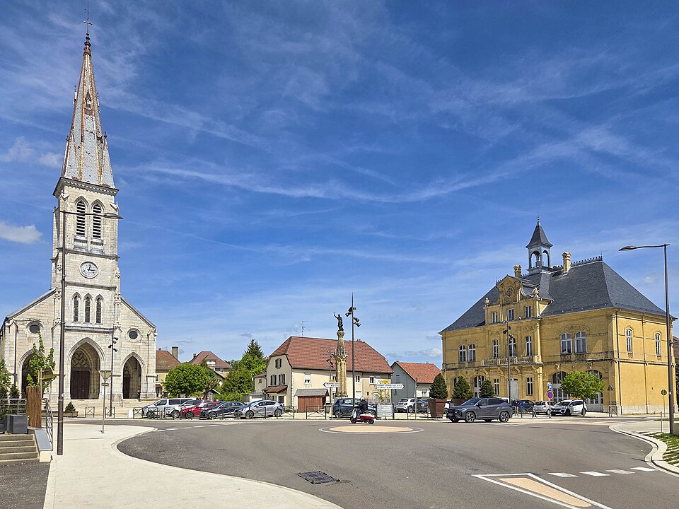 Le Russey, le centre — ville (2)