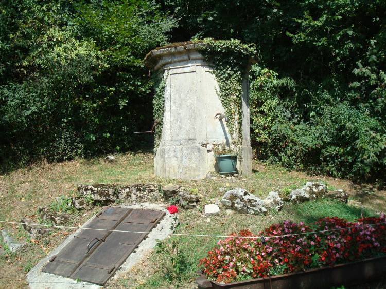 Silley — Blefond — fontaine