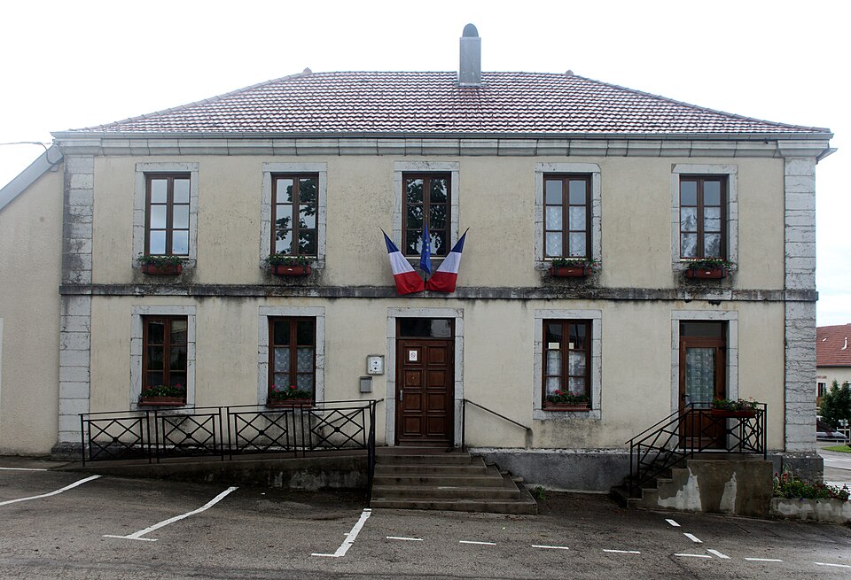 Vernierfontaine, mairie — img 43053