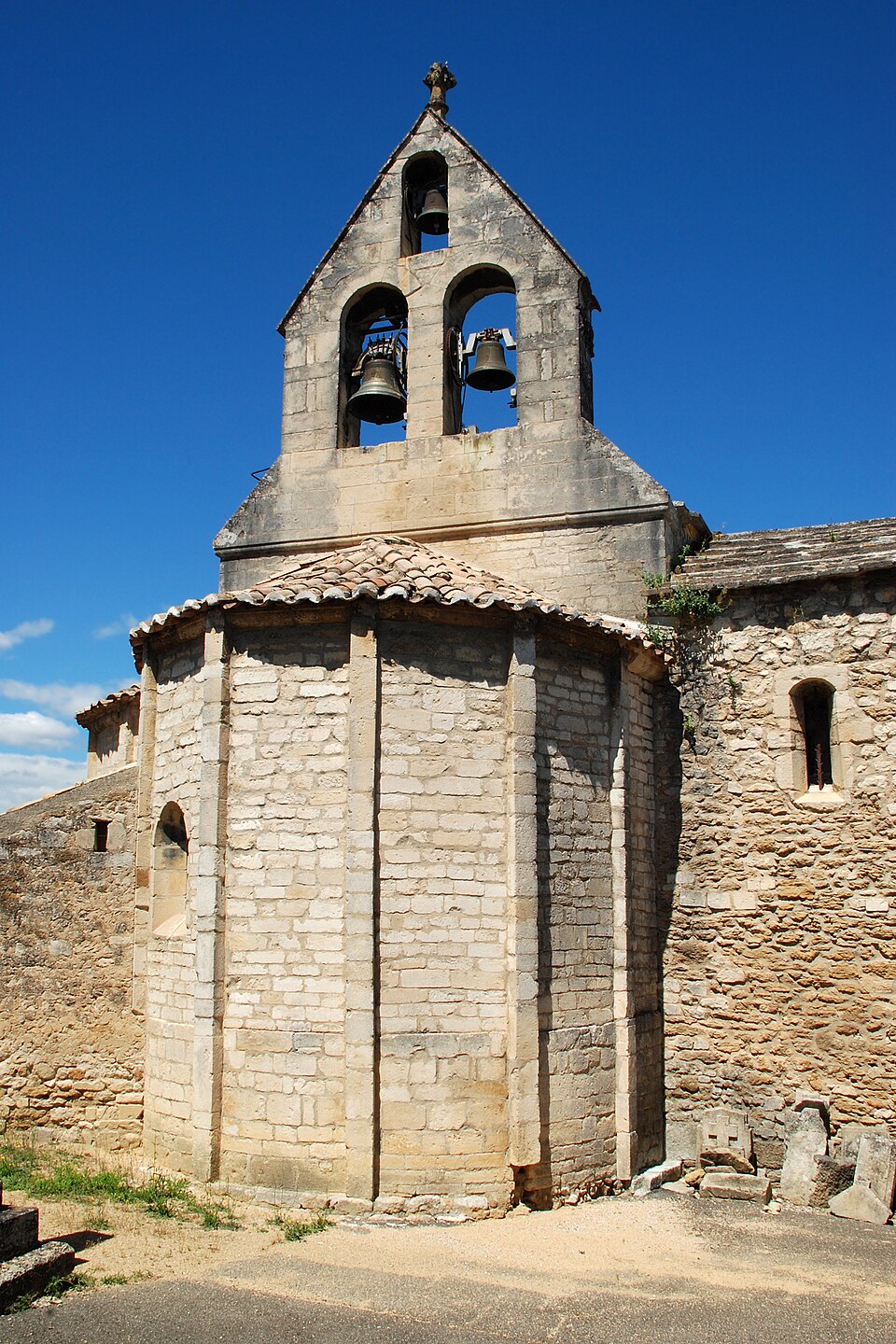 Église Sainte — Croix de La Baume — de — Transit 1
