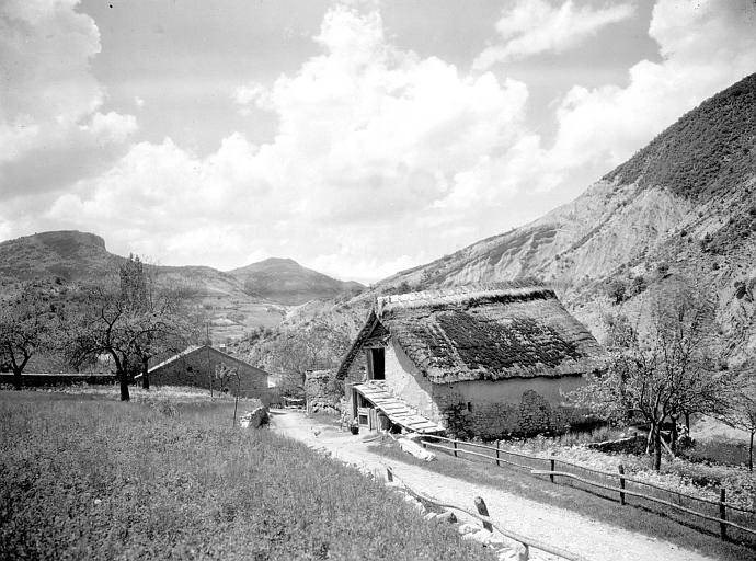 Bergerie à Bonneval en Diois (Drôme), vers 1925, Georges — Louis Arlaud