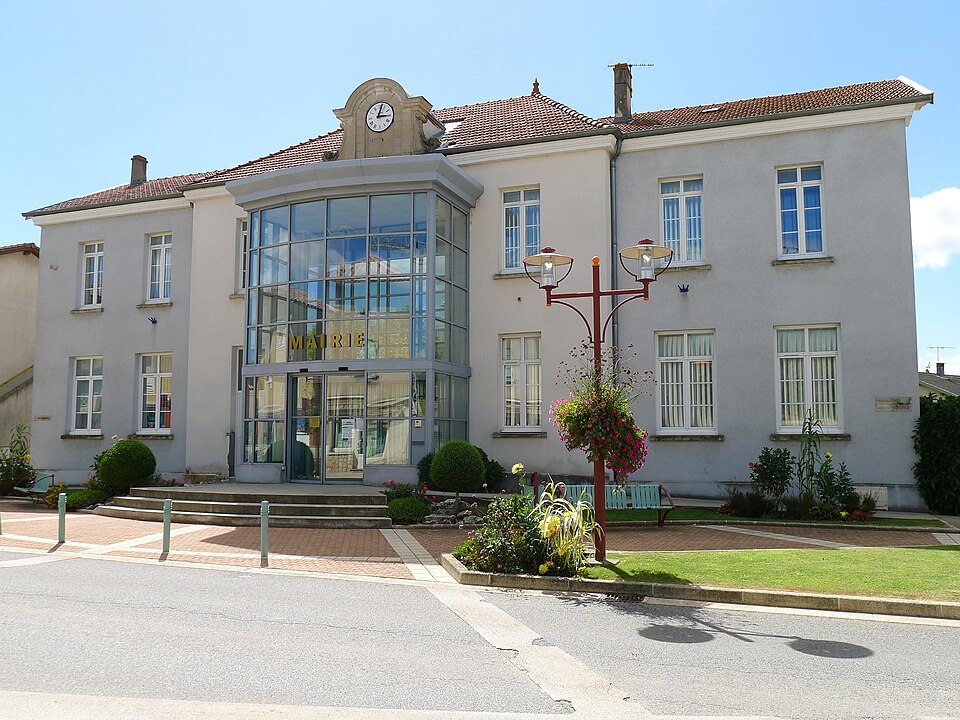 Mairie Chatuzange — le — Goubet 2012 — 08 — 26 — 001