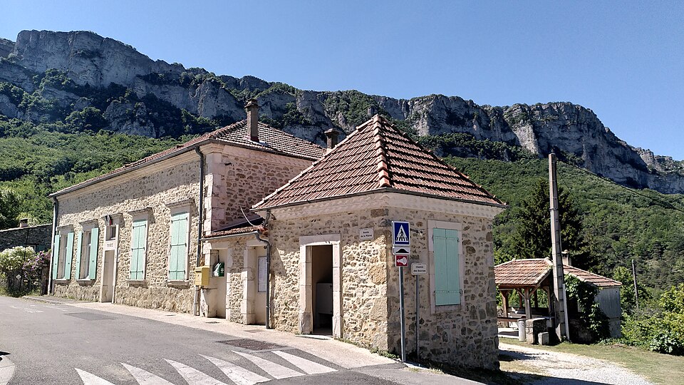 Eyzahut — Mairie