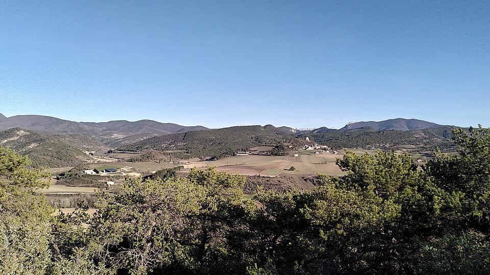 Montclar — sur — Gervanne depuis la crête de Peylong