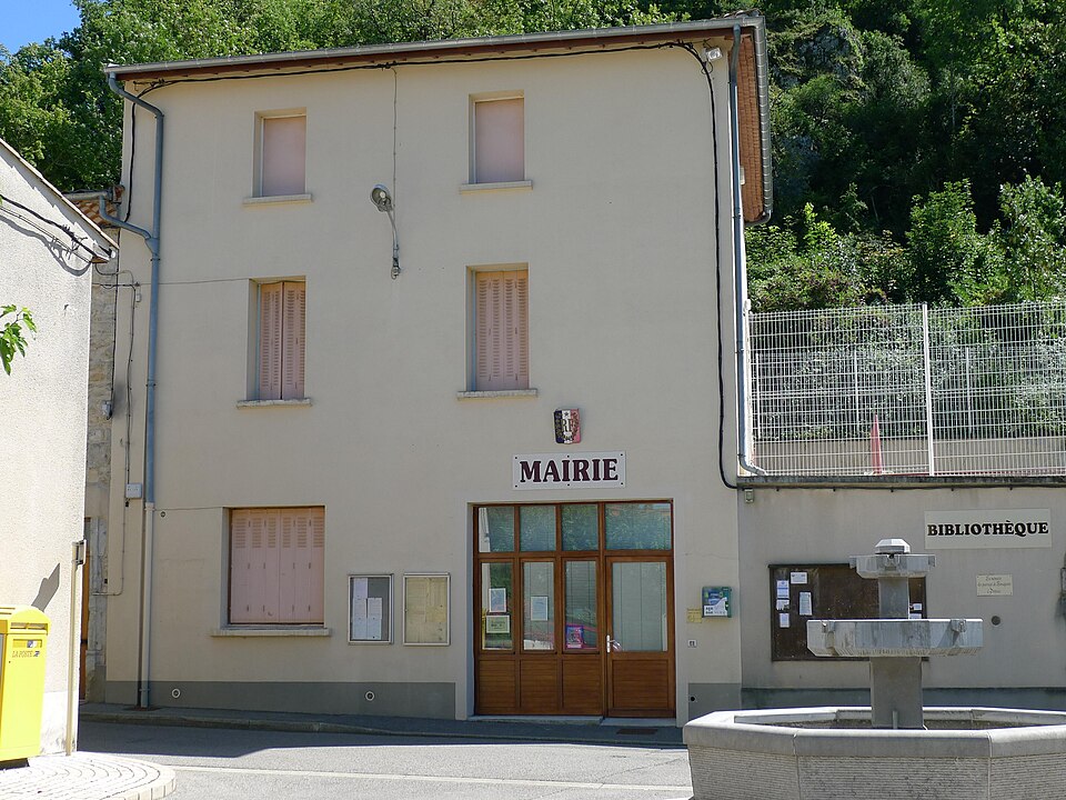Mairie de Peyrus 2011 — 08 — 10 — 061