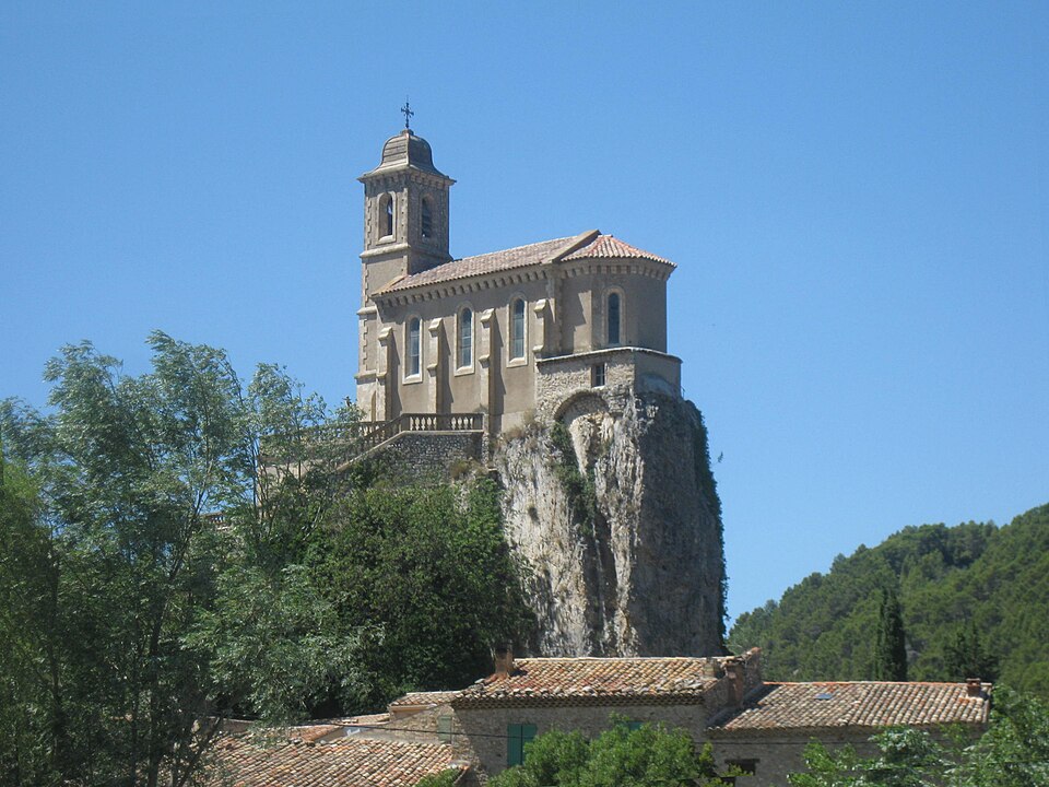 Pierrelongue Basilique Notre — Dame de la Consolation