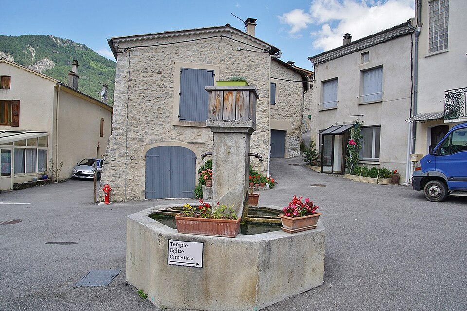 106 Ponet et Saint Auban (26150)