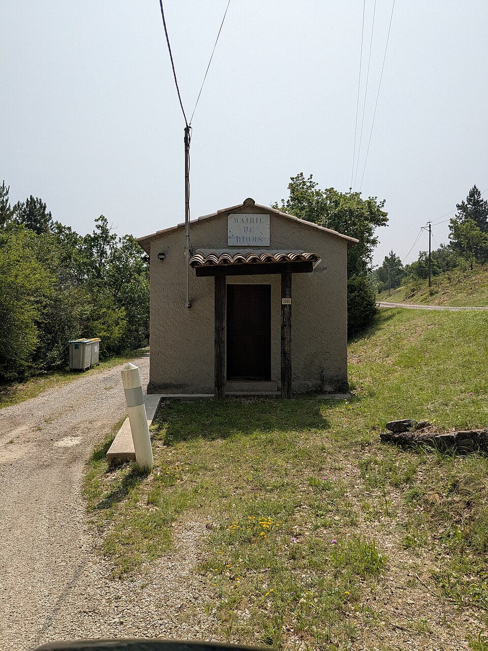 Rioms — Route de Rioms — Mairie