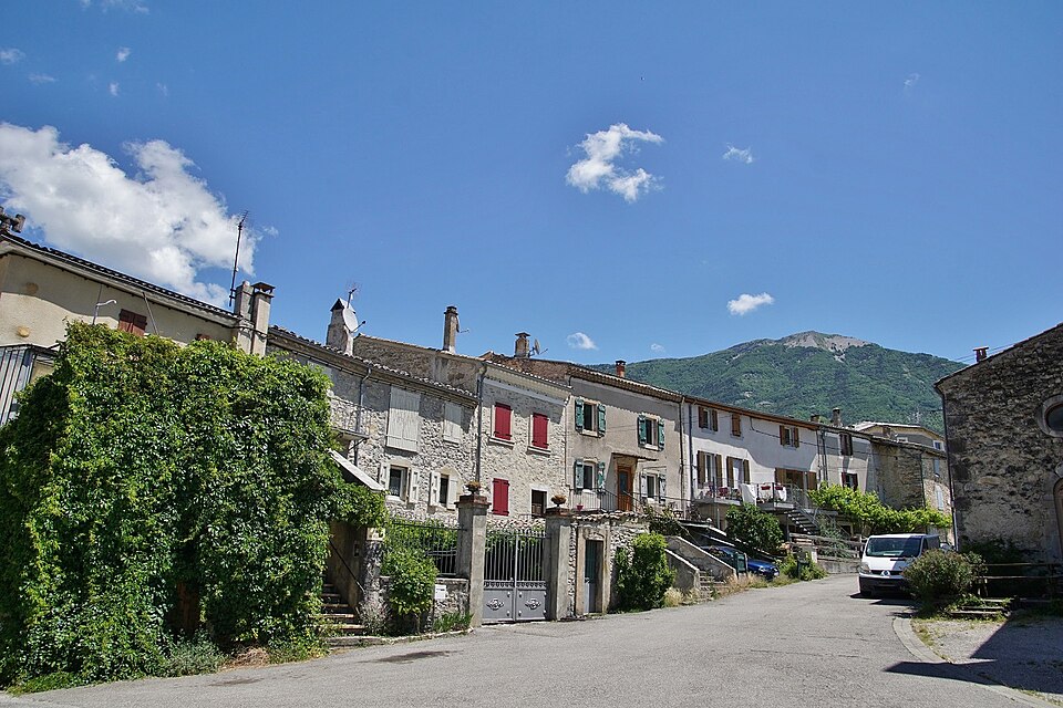 108 Saint Julien en Quint (26150)