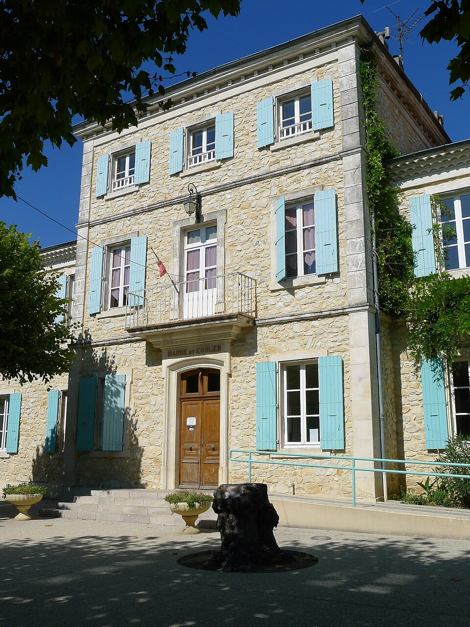 Mairie Savasse 2011 — 09 — 22 — 024