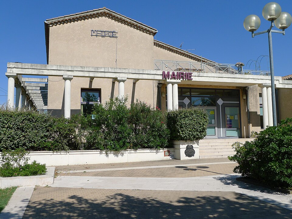 Mairie Les Tourettes 2011 — 09 — 22 — 003