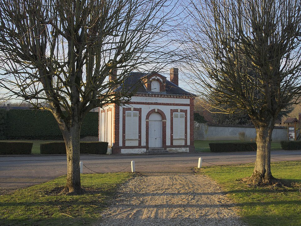 Ancienne maire d'Aulnay sur Iton