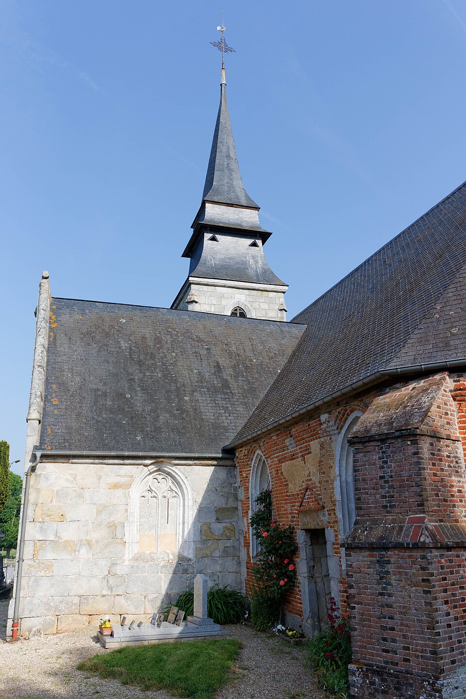 Le Chamblac — Église Notre — Dame — Extérieur