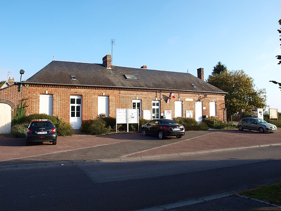 Le Chesne — FR — 27 — mairie — 01