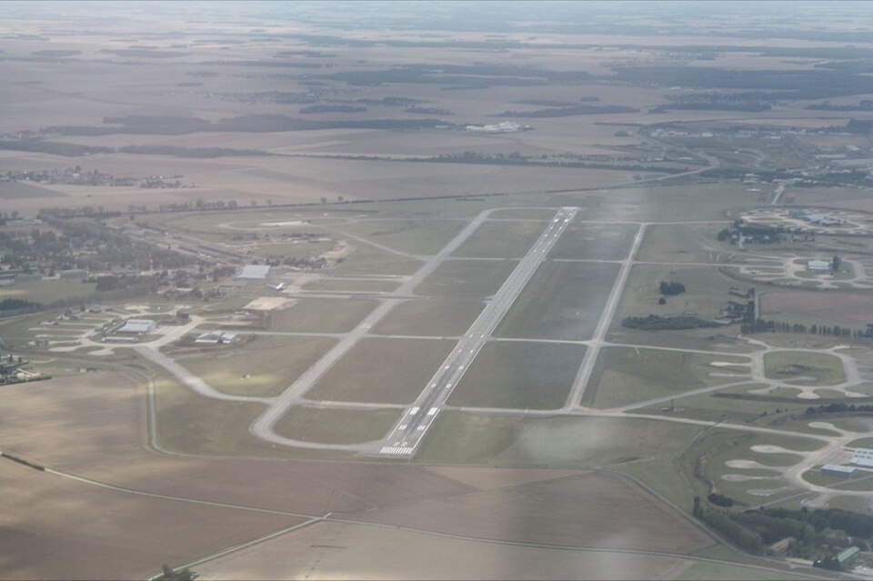 Aéroport militaire d'Evreux