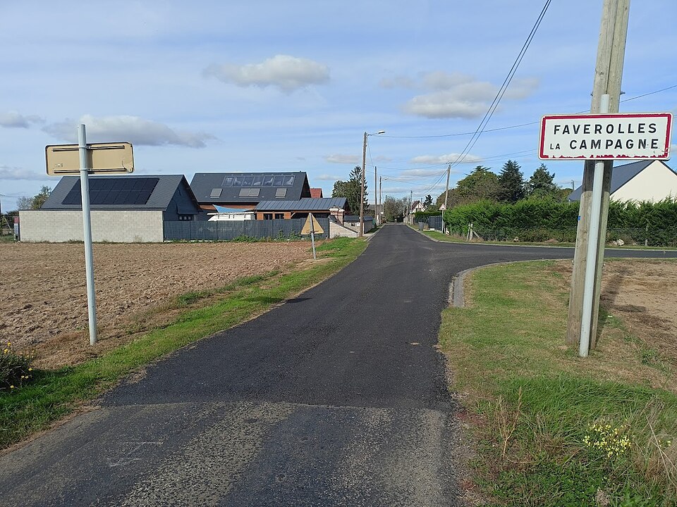 Panneau entrée Faverolles — la — Campagne 2023