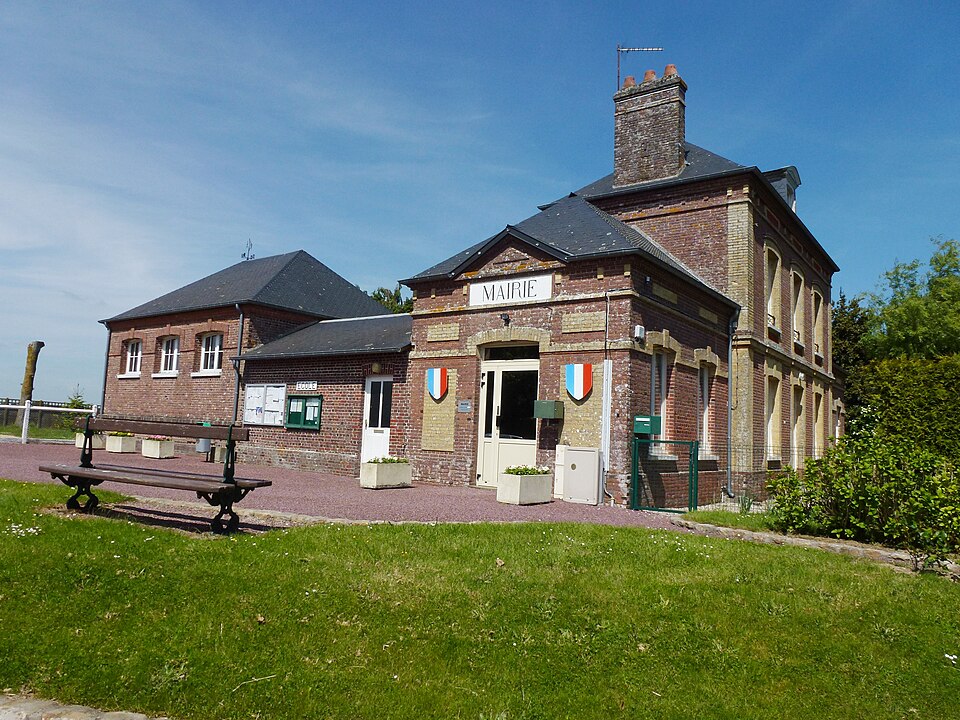 Le Favril (Eure, Fr) mairie — école