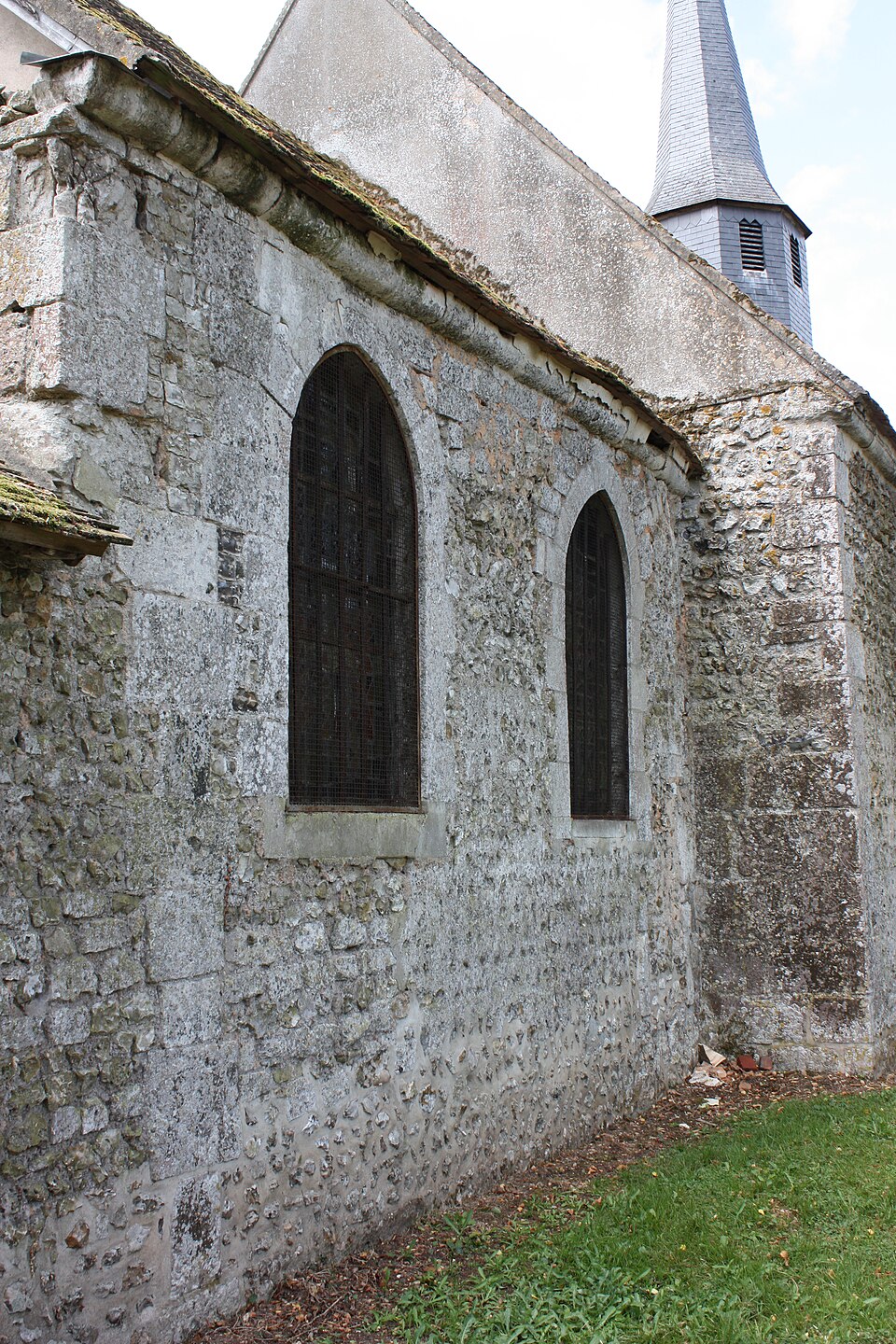 Feuguerolles — Eglise Saint — Amand — 06