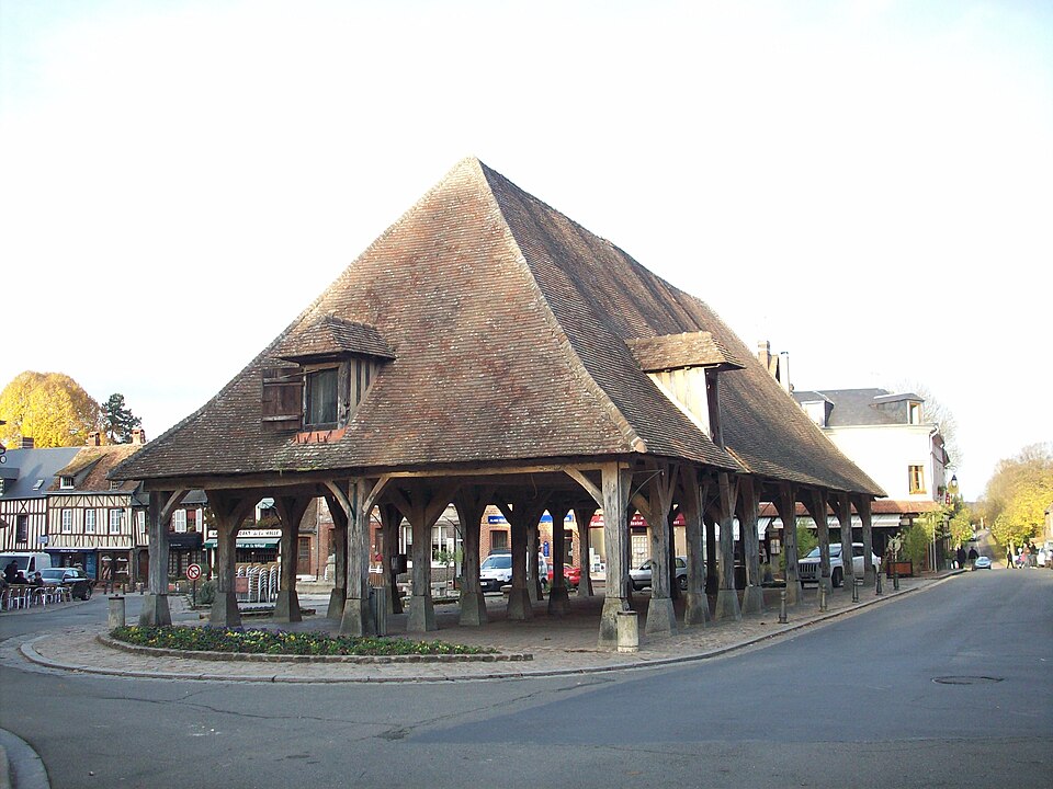 Halles de Lyons — la — Forêt