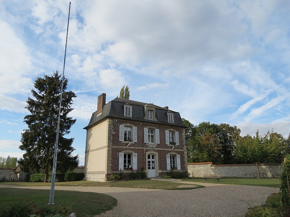 Mairie — Notre — Dame — de — l'Isle