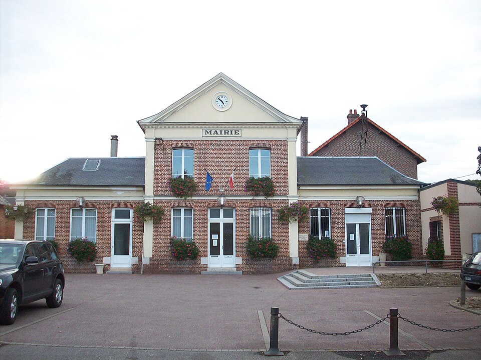 Mairie de Perriers — sur — Andelle