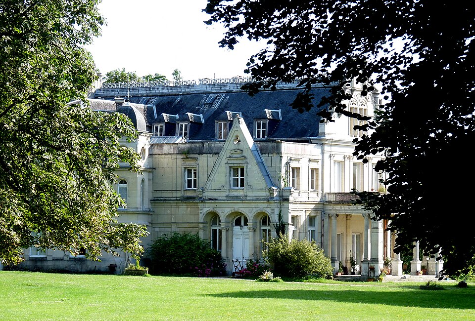 Pressagny — l'Orgueilleux — Château de la Madeleine