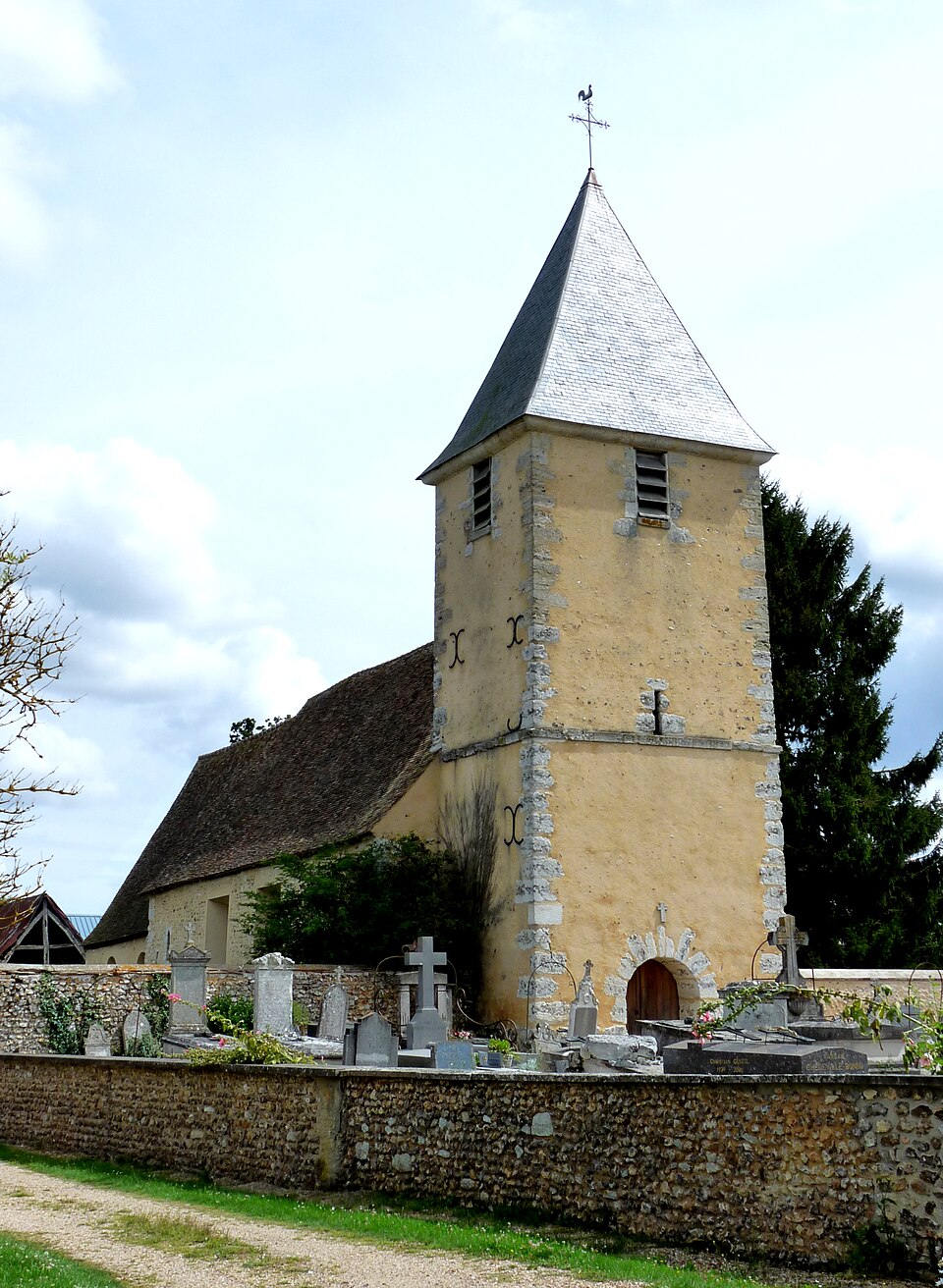 Église Saint — Remy de Serez
