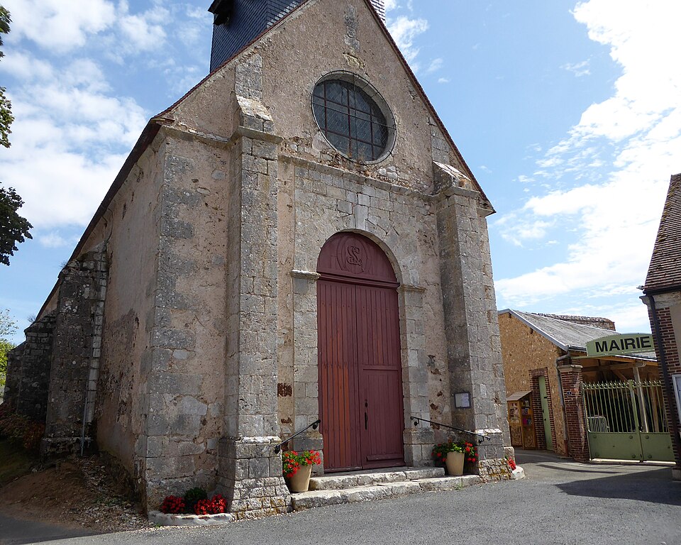 Église Saint — Loup entrée mairie La Bourdinière — Saint — Loup Eure — et — Loir France