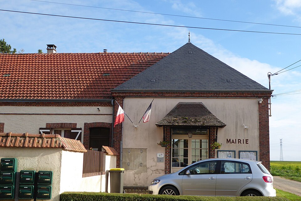 Boullay — les — Deux — Églises mairie Eure — et — Loir France