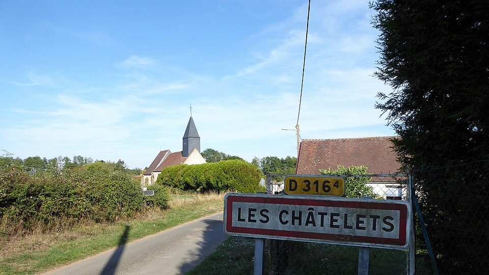 Église Saint — Pierre des Châtelets Eure — et — Loir France