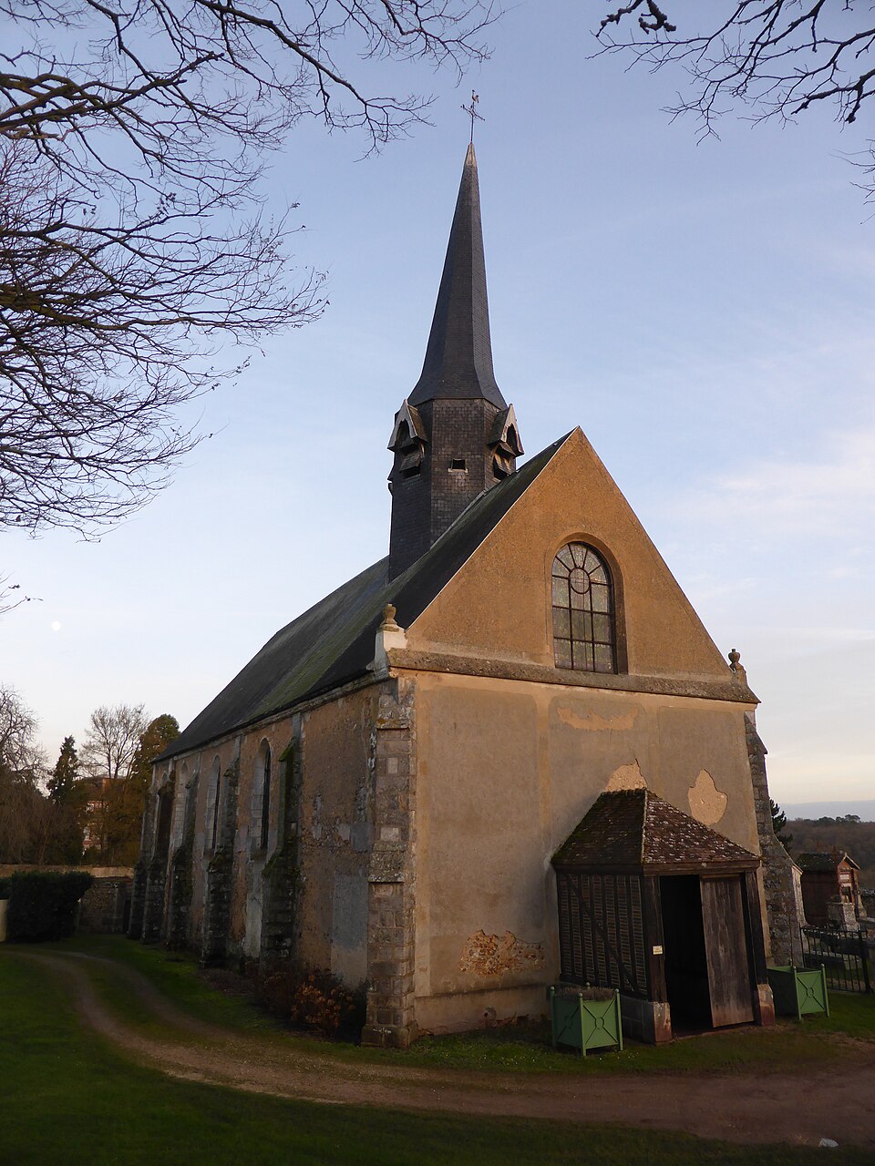 Église Saint — Éloi — Saint — Jean — Baptiste de Crécy — Couvé