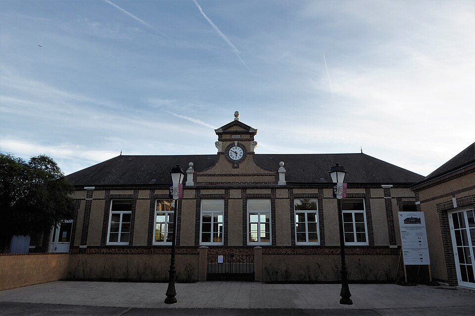 Dangeau mairie Eure — et — Loir France