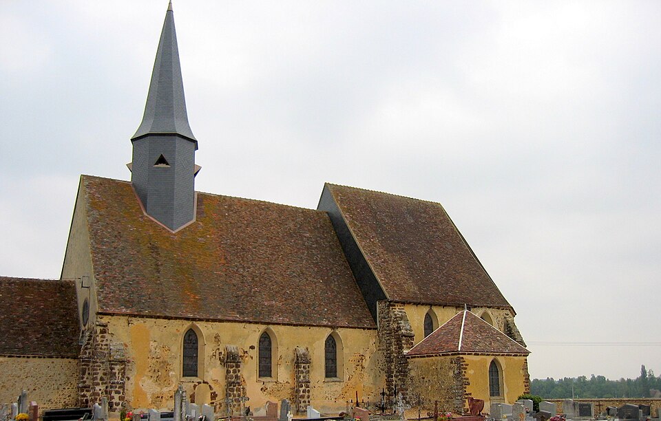 Eglise Saint — Pierre du Favril, Eure — et — Loir (France).