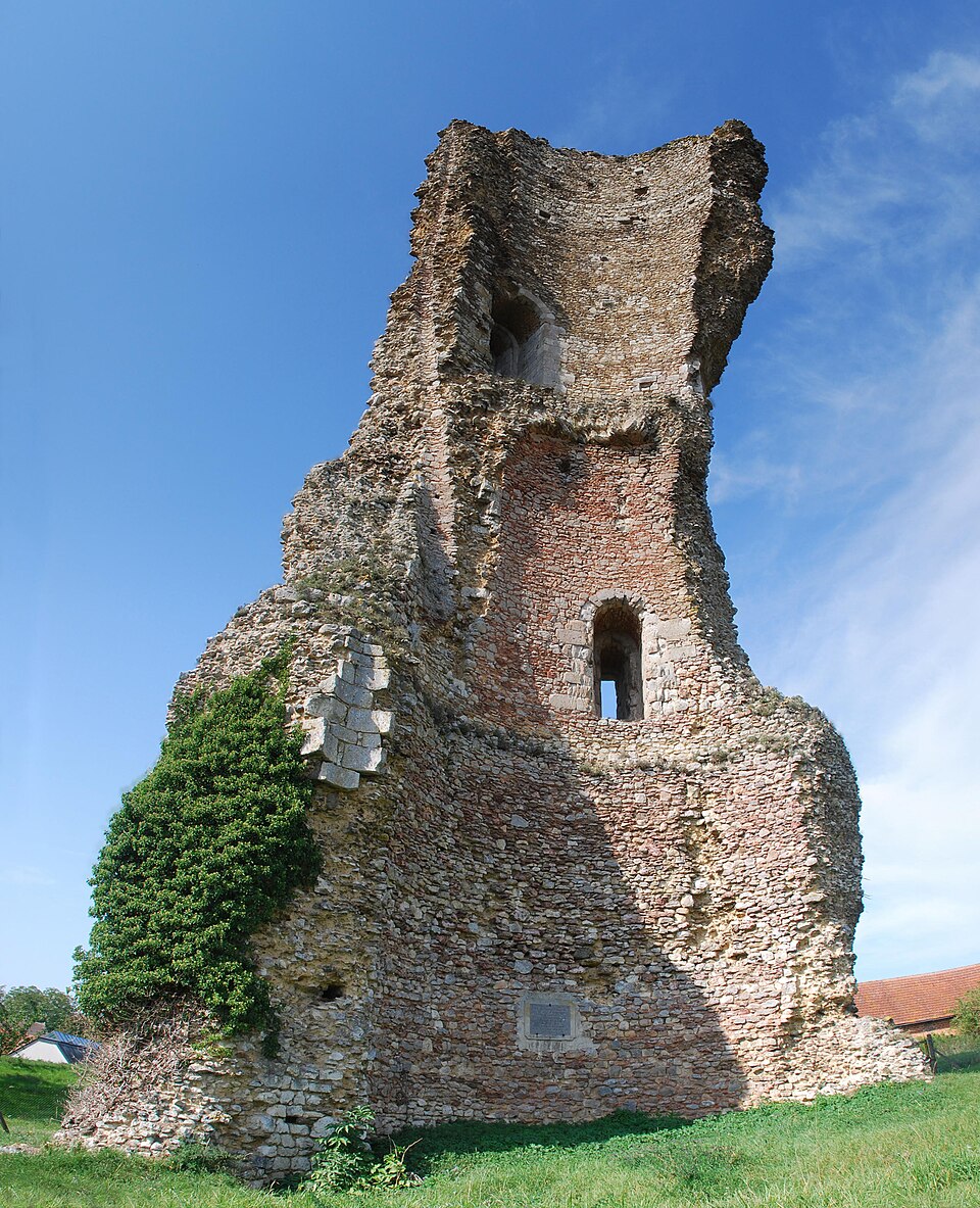 Gallardon — Tour dite de l'Epaule