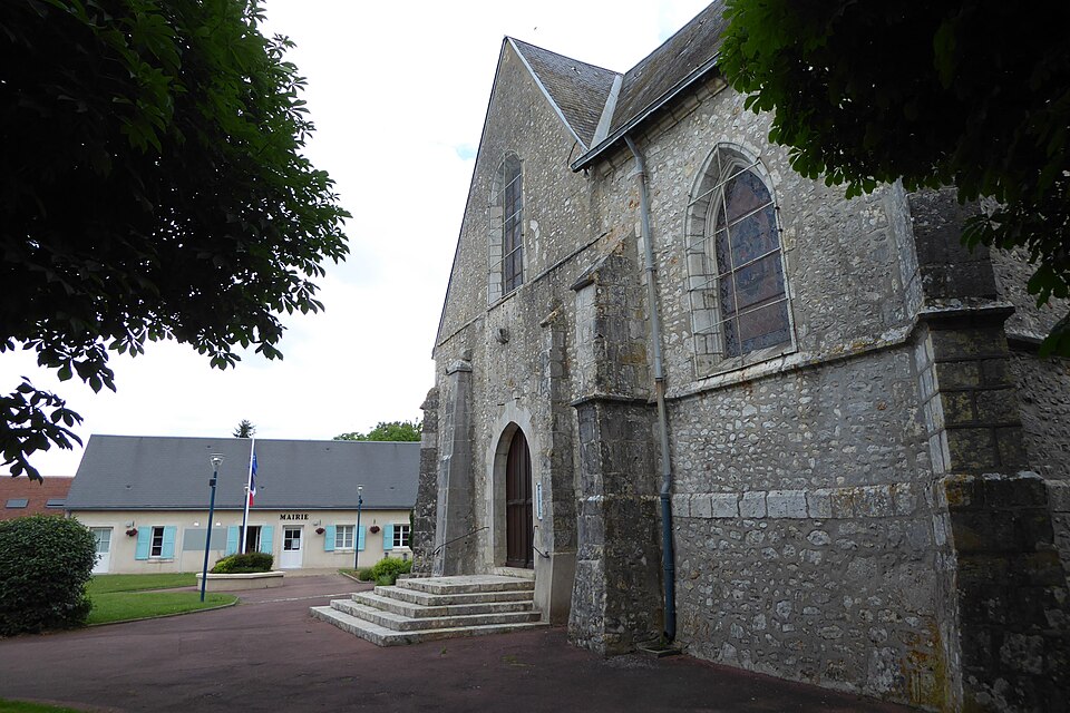 Mairie église le Gault — Saint — Denis Eure — et — Loir France
