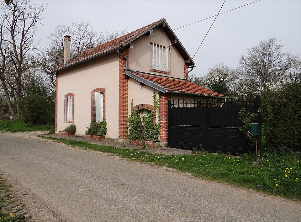 Le Gué — de — Longroi — 01
