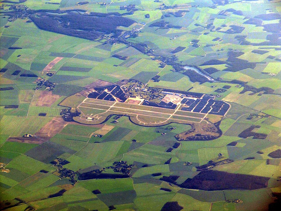 Dreux — Louvilliers Air Base