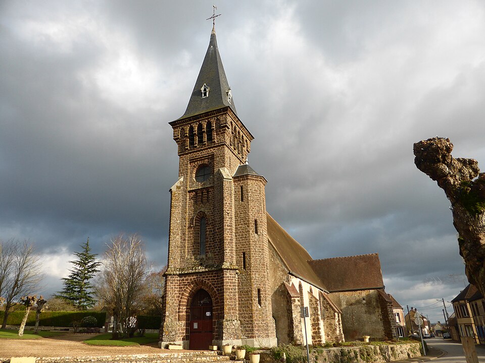 Église Saint — Pierre de Manou