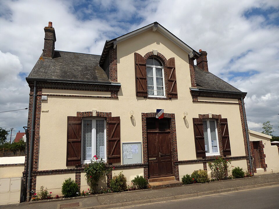 Moulhard mairie Eure — et — Loir France