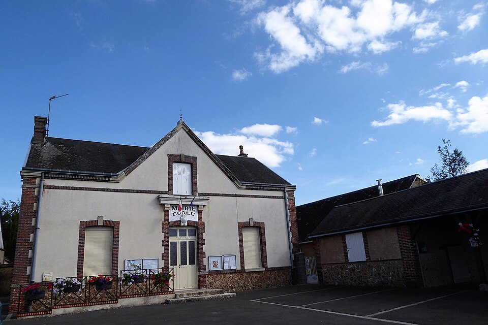Ollé mairie Eure — et — Loir France