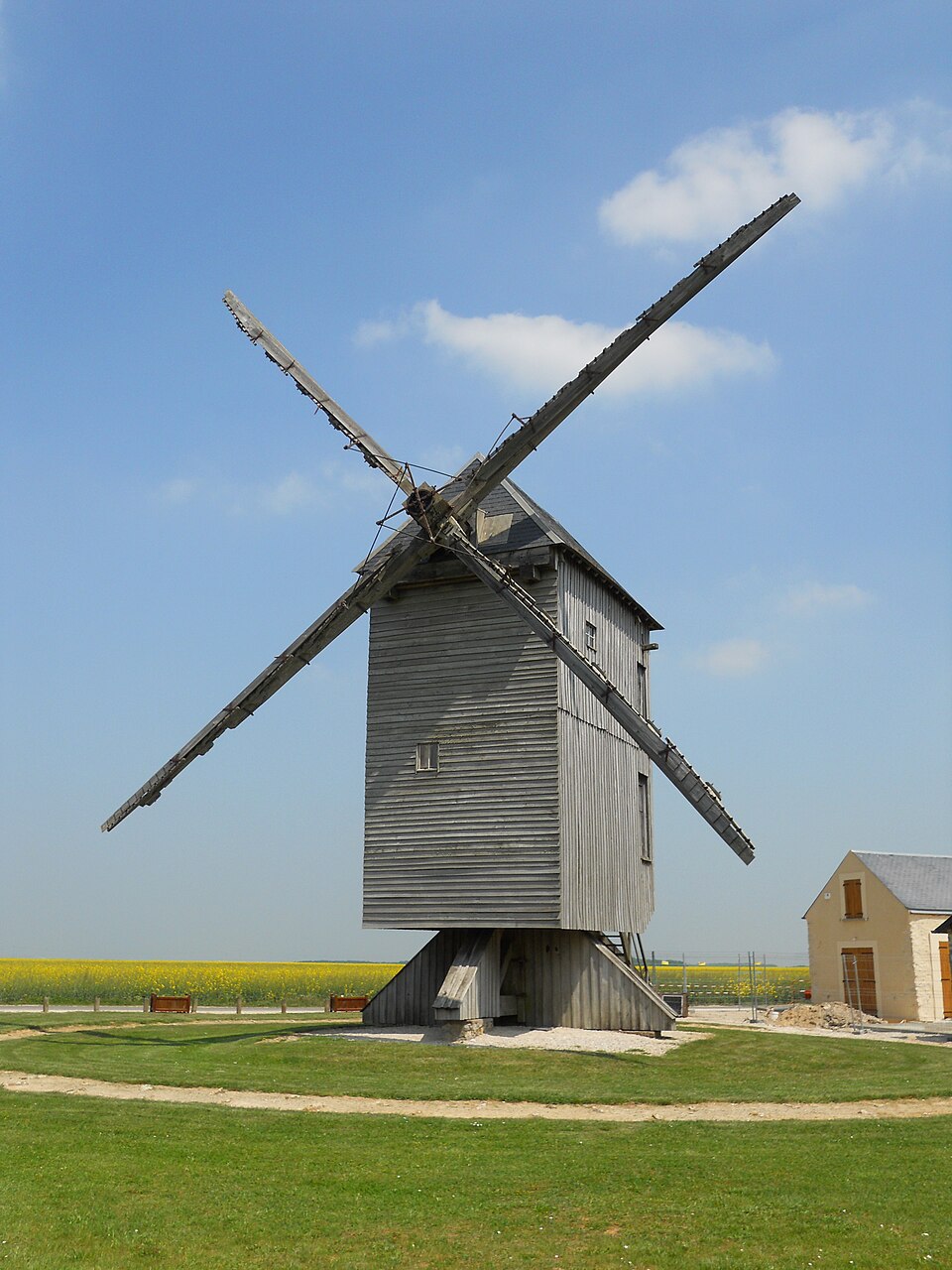 Moulin à vent d'Ouarville