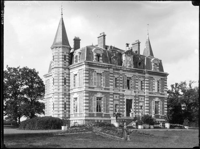 Saint — Éman Château Eure — et — Loir France