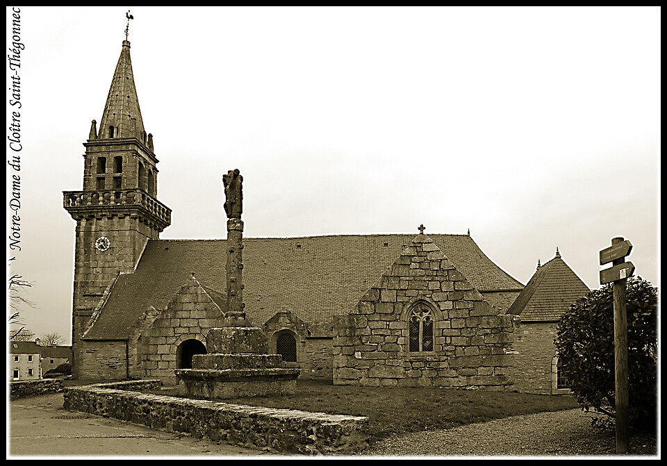 Notre Dame du Cloître Saint — Thégonnec
