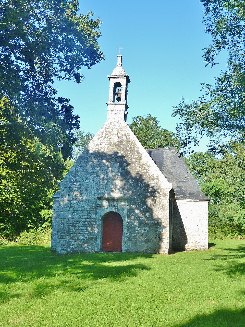 004 Gouesnac'h Chapelle Notre — Dame de Vray Secours
