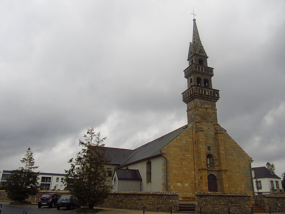 Église Saint — Valentin, Guilers, Finistère 02